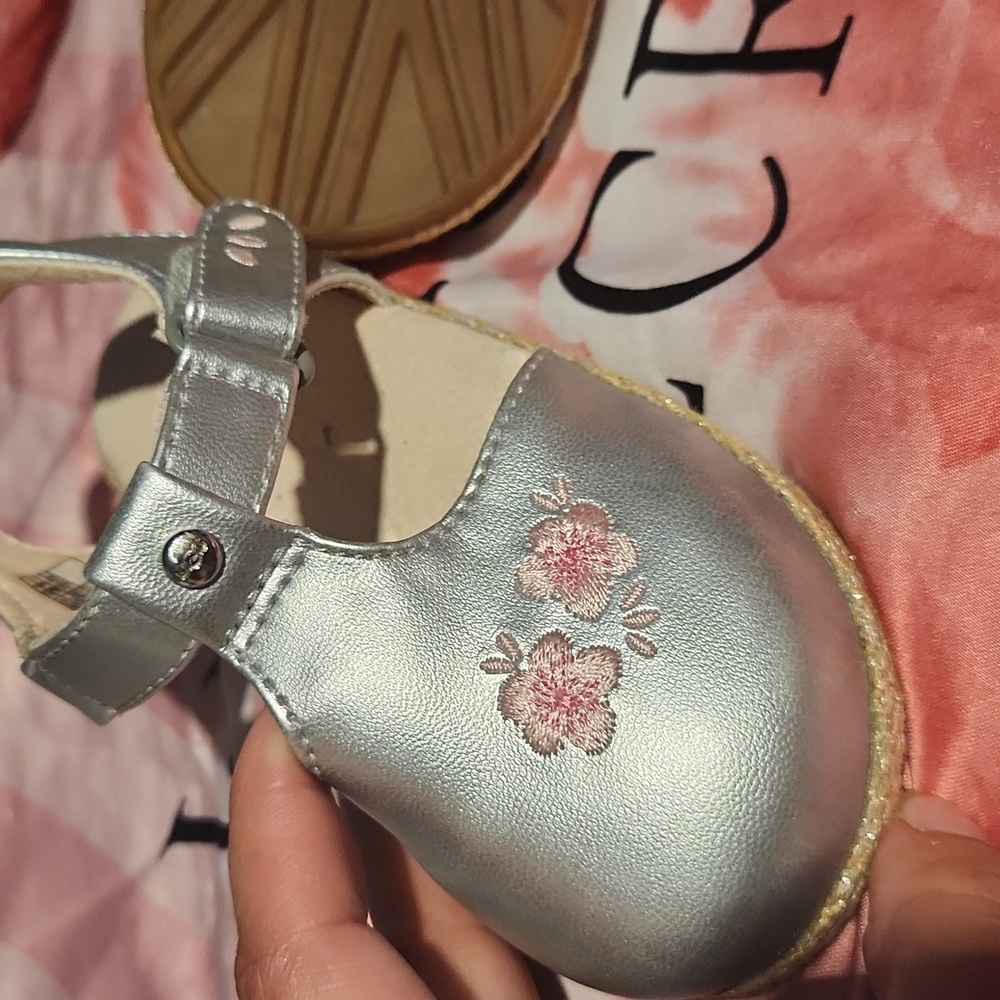 Ugg  baby. Sandals - Picture 4 of 6